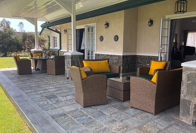 Hill Haven - Patio 2